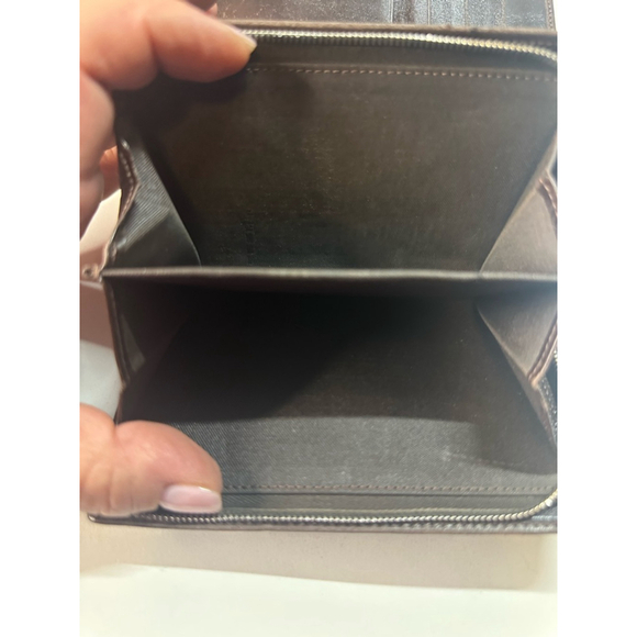 Women's Fendi Wallet Brown - Picture 8 of 11